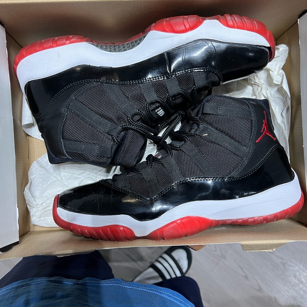 Jordan 11 - Bred Size 10